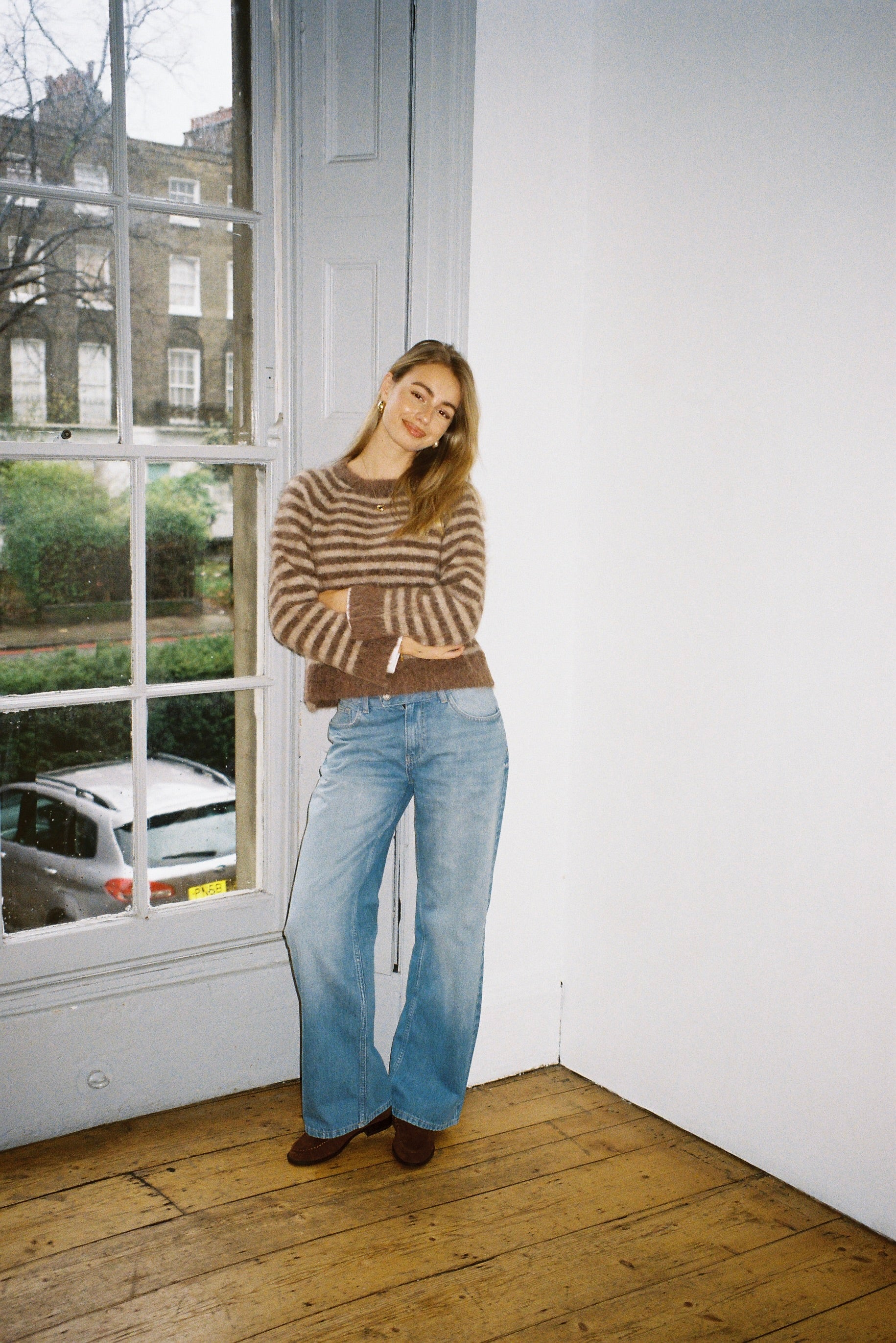 Nina Jeans - Mid Wash - Image 7